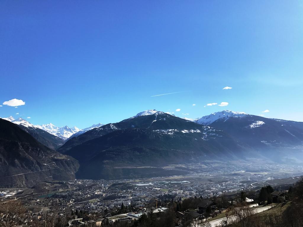 Hotel Panorama Crans-Montana Exterior foto